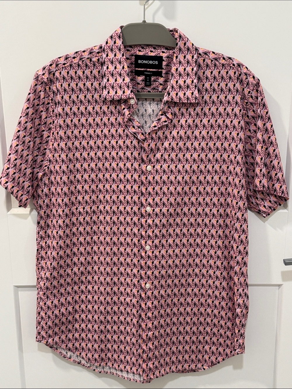 Bonobos Pink Parrot Patterned Short-Sleeve Button-Down Shirt size Medium